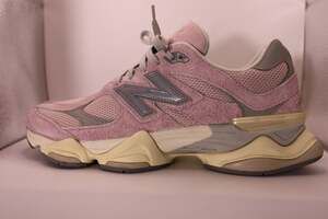 New Balance 9060 December Sky Pink Suede Sneakers U9060HSP